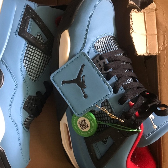 Jordons 4’s Travis Scott - Picture 2 of 5